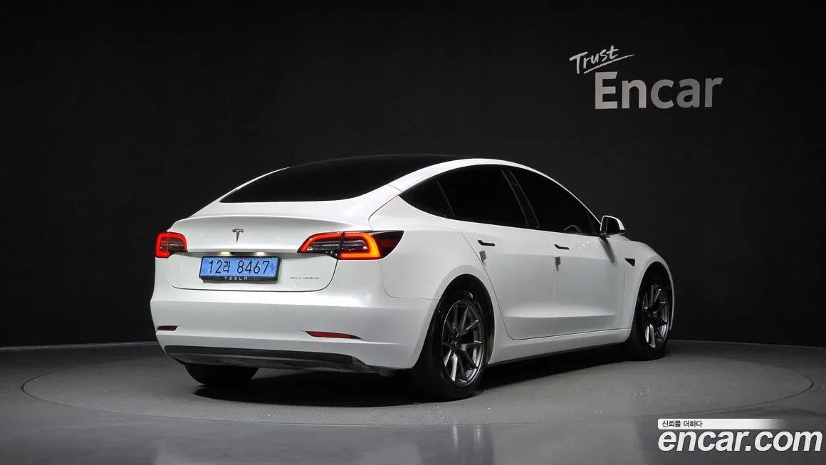 Tesla Model 3 2022 из KR, фото 3