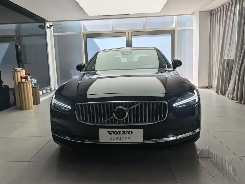 Volvo S90 2025 из CN, фото 6