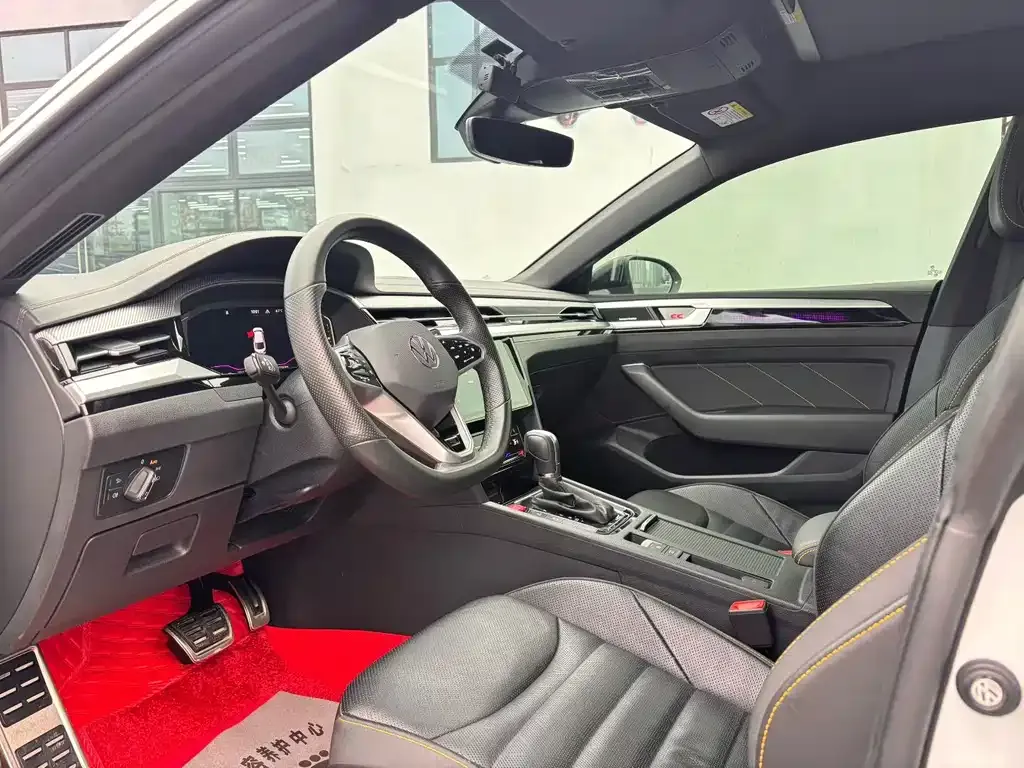 Volkswagen CC 2024 из CN, фото 5