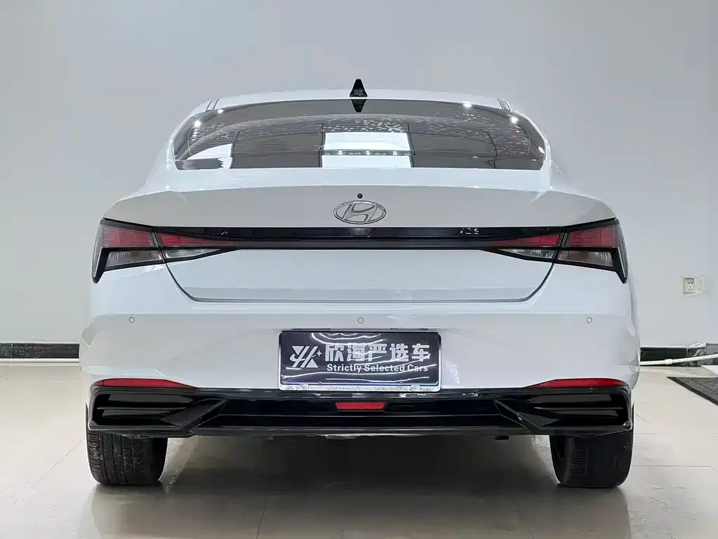 Hyundai Elantra 2022 из CN, фото 2
