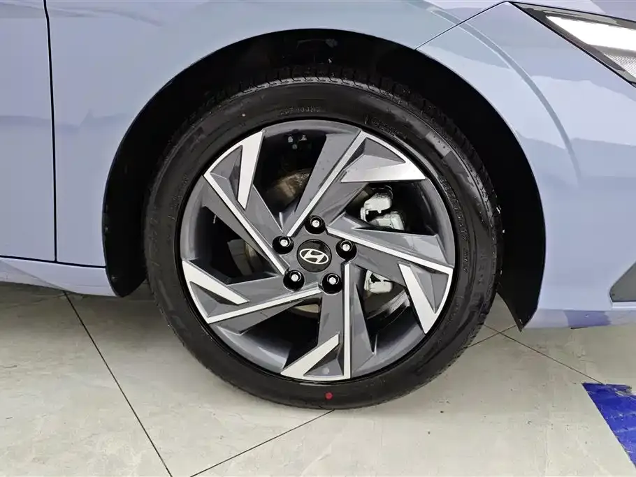 Hyundai Elantra 2025 из CN, фото 3
