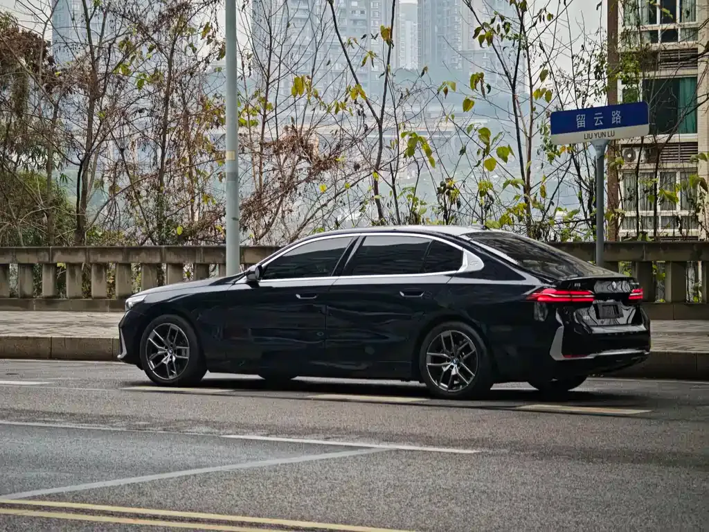 BMW i5 2024 из CN, фото 7