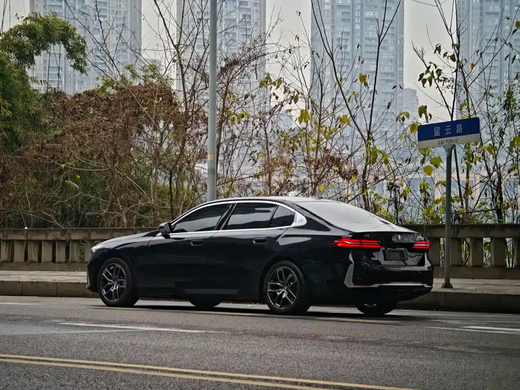 BMW i5 2024 из CN, фото 10