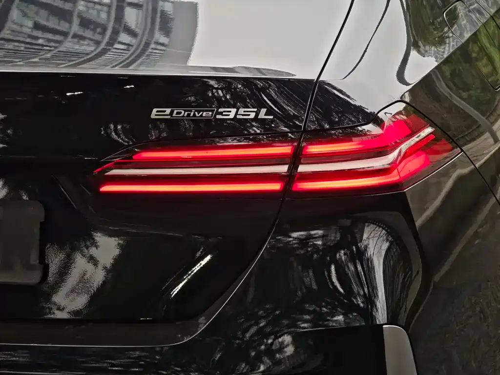 BMW i5 2024 из CN, фото 3