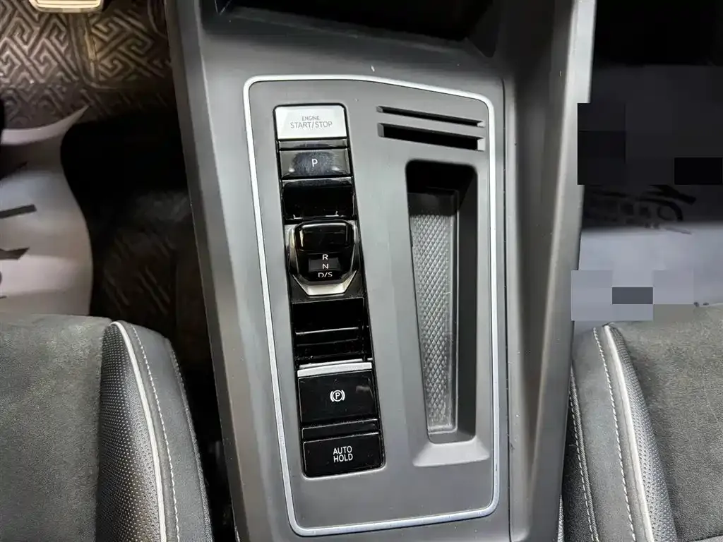 Volkswagen Golf 2021 из CN, фото 10