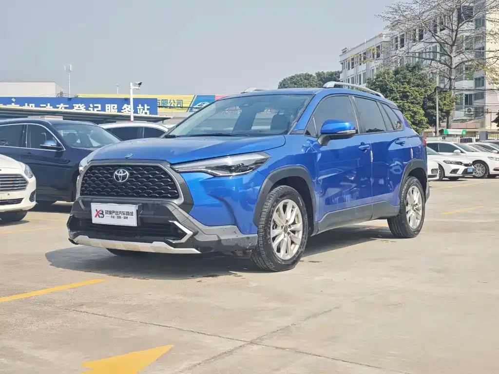 Toyota Corolla Cross 2022 из CN, фото 1