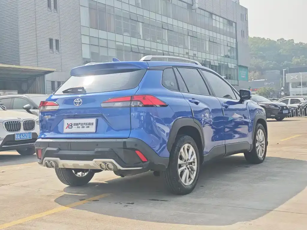 Toyota Corolla Cross 2022 из CN, фото 4