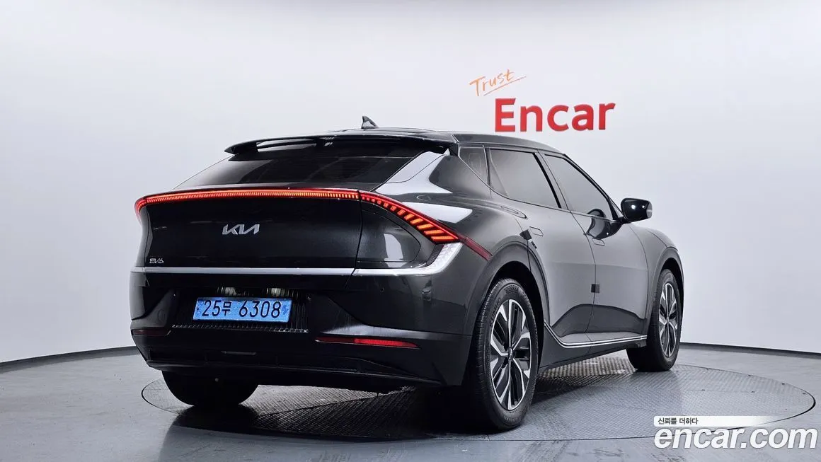 Kia EV6 — фото 2