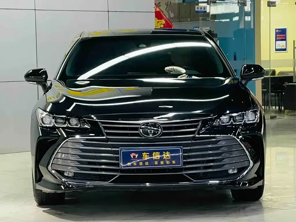 Toyota Avalon 2022 из CN, фото 2