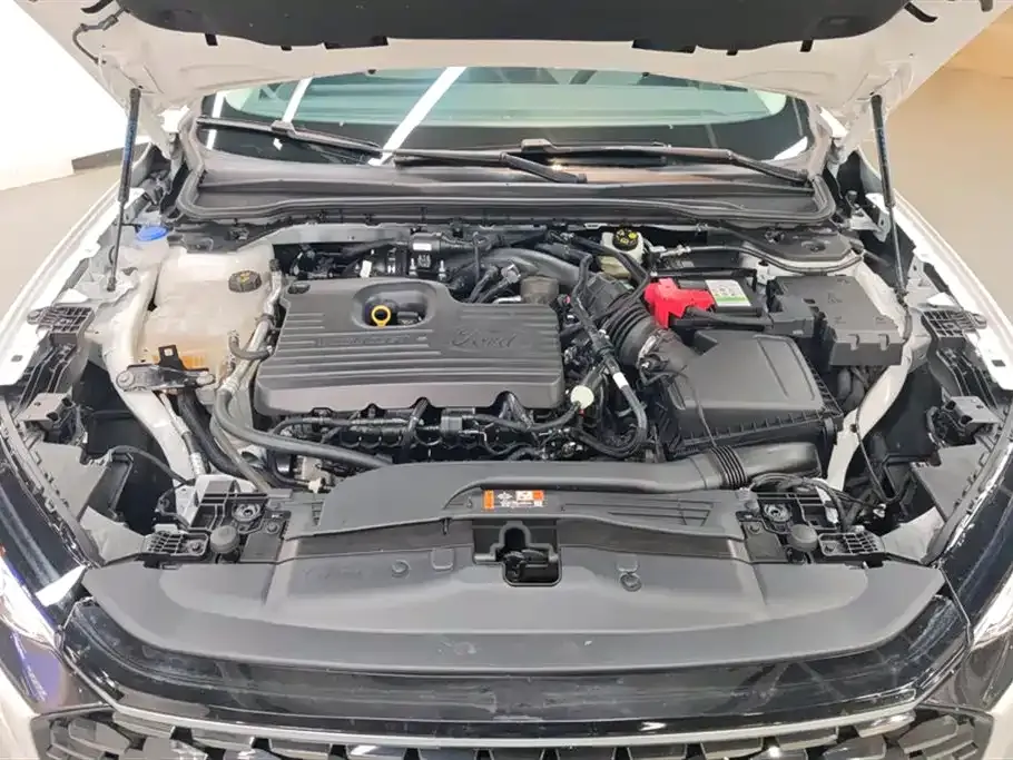 Ford Mondeo 2023 из CN, фото 9