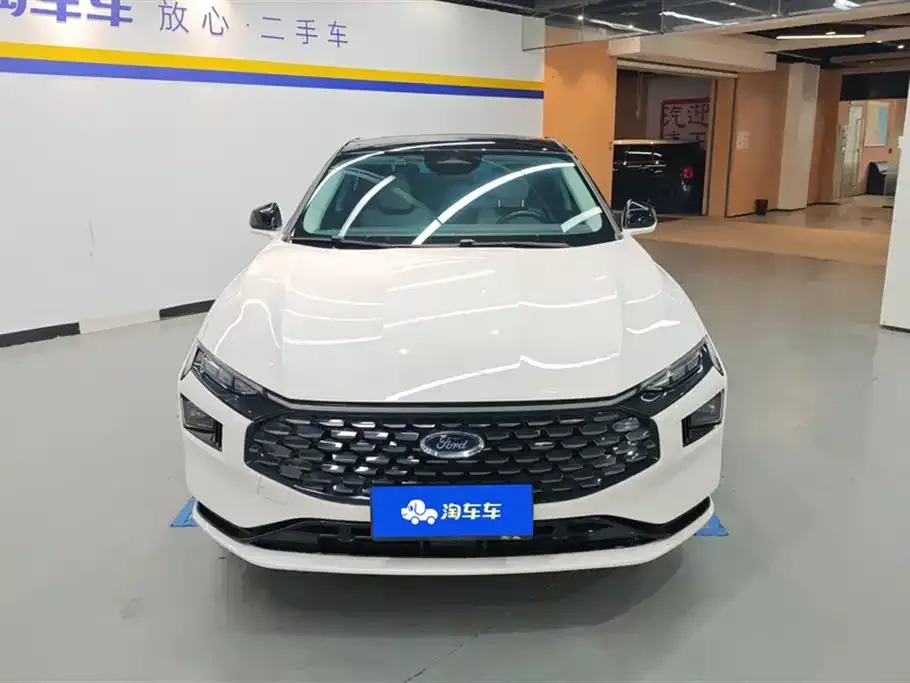 Ford Mondeo 2023 из CN, фото 2