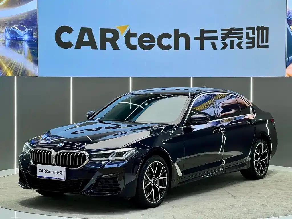 BMW 5 Series 2023 из CN, фото 1