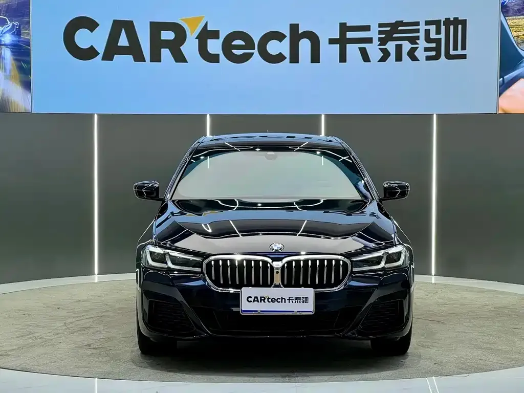 BMW 5 Series 2023 из CN, фото 4