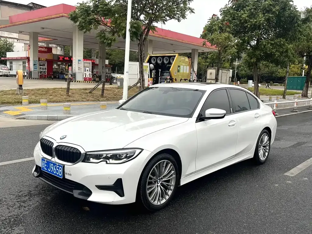 BMW 3 Series 2021 из CN, фото 1