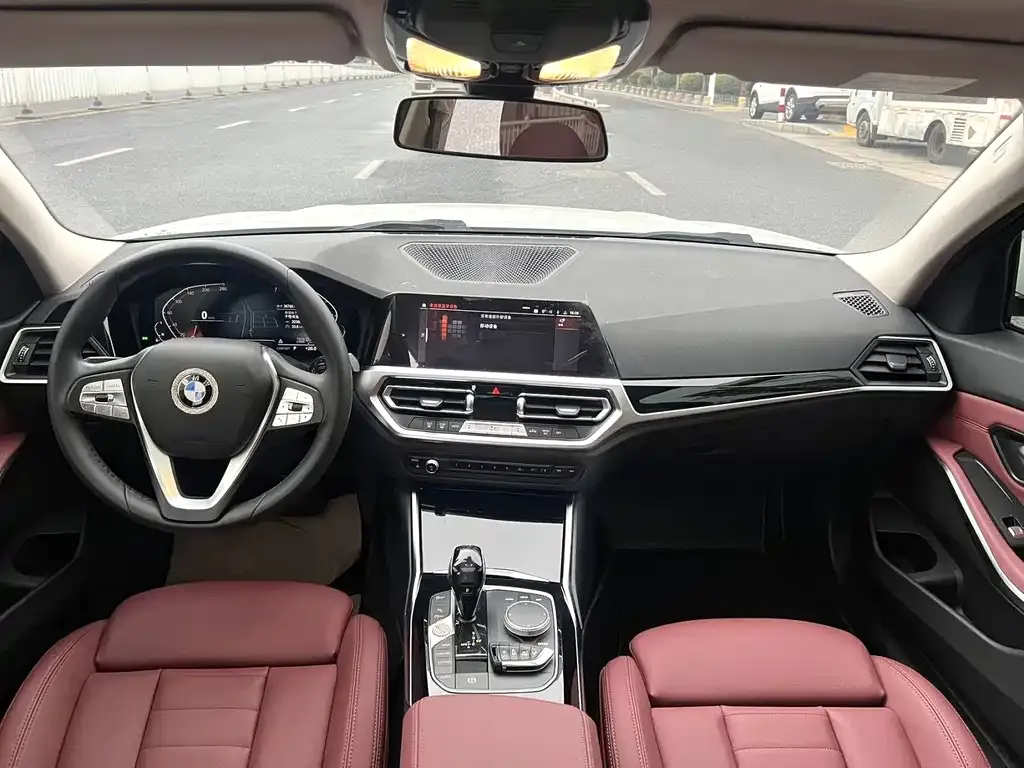 BMW 3 Series 2021 из CN, фото 4