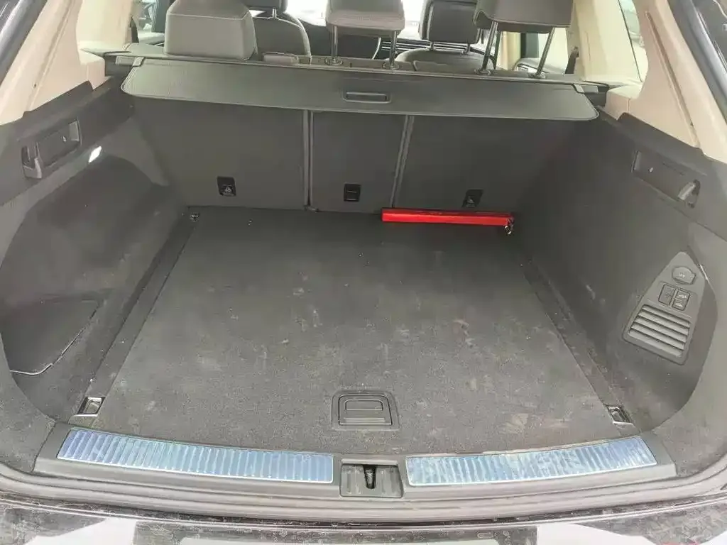 Volkswagen Touareg 2024 из CN, фото 7