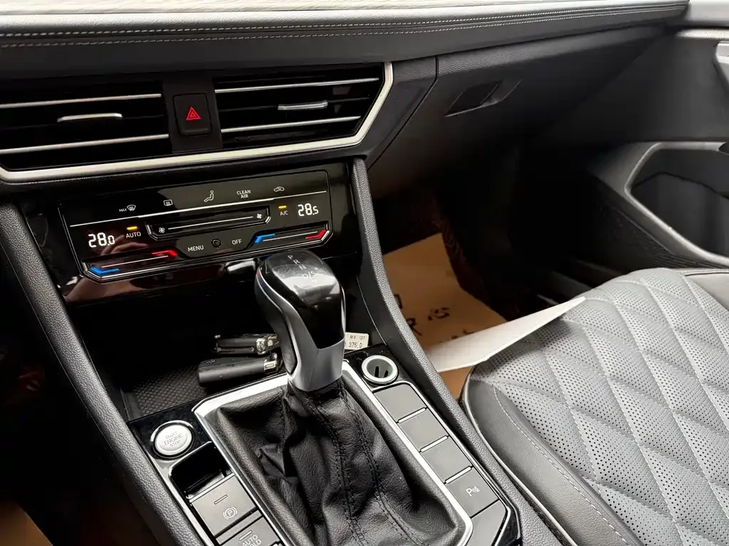 Volkswagen Sagitar 2022 из CN, фото 10