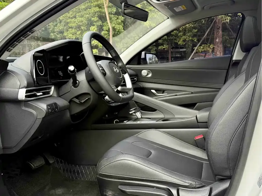 Hyundai Elantra 2024 из CN, фото 9
