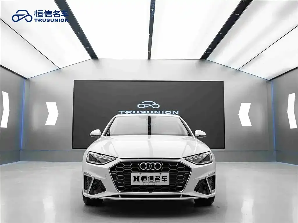 Audi A4L 2021 из CN, фото 5