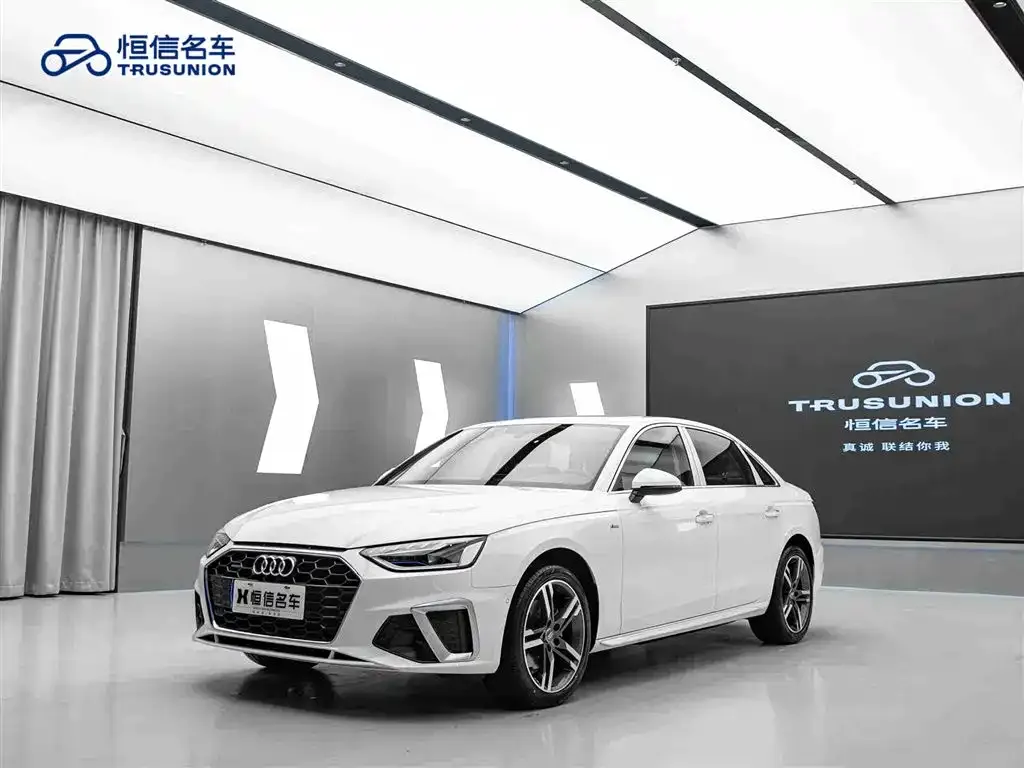 Audi A4L 2021 из CN, фото 3