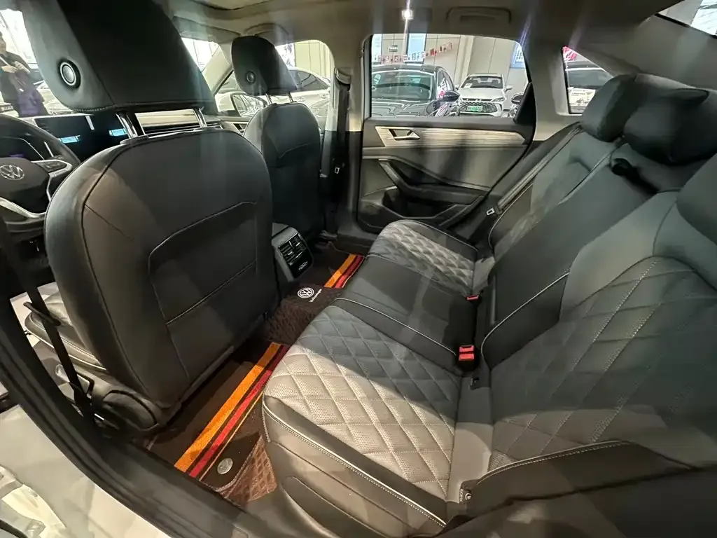 Volkswagen Sagitar 2024 из CN, фото 9