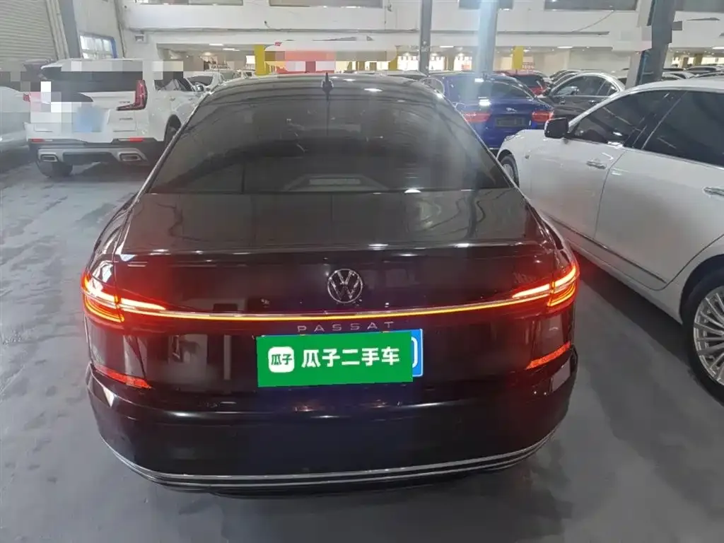 Volkswagen Passat — фото 7