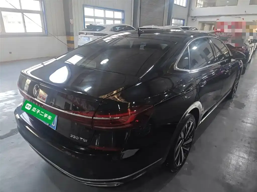 Volkswagen Passat — фото 3