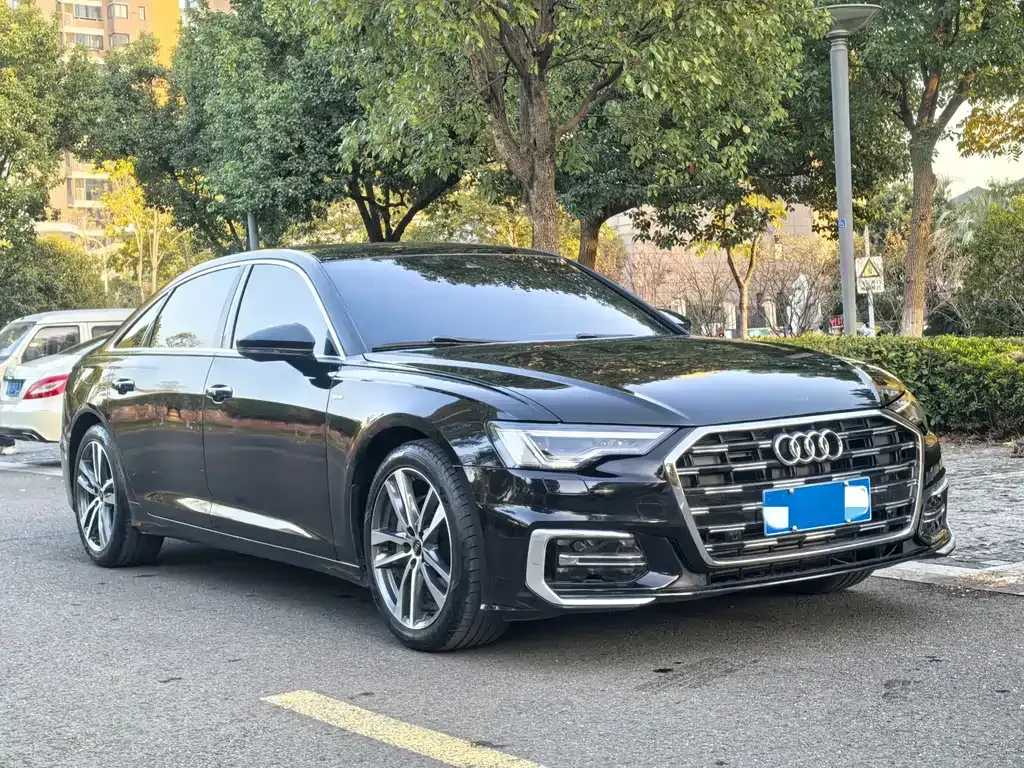 Audi A6L — фото 8