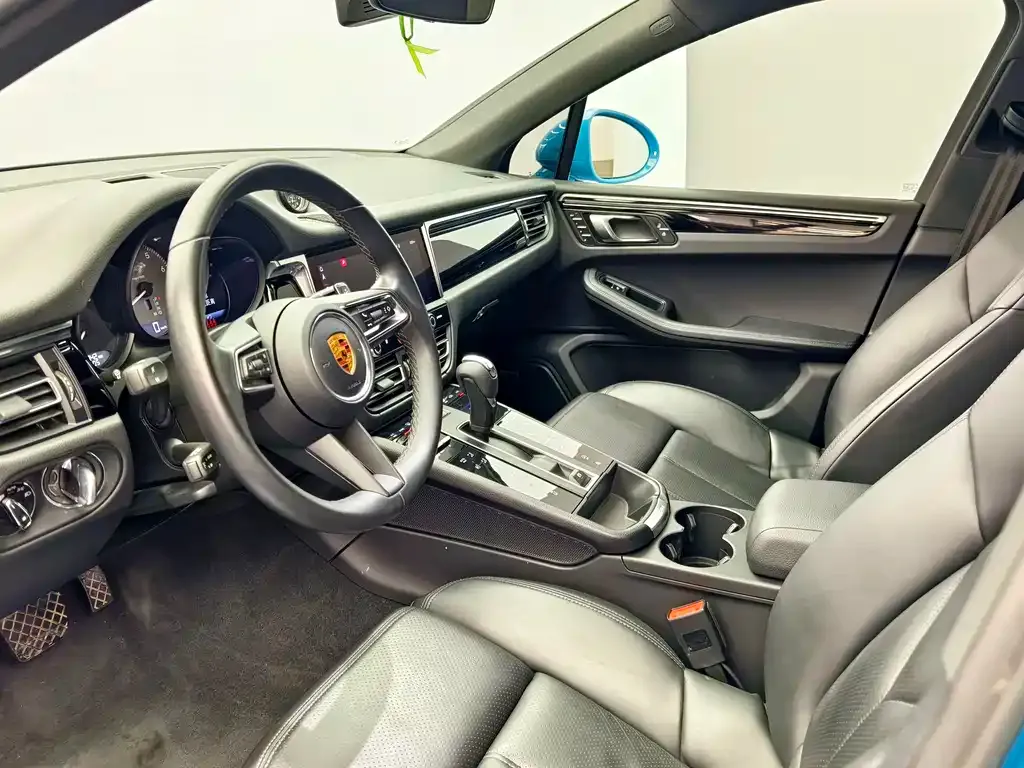 Porsche Macan 2024 из CN, фото 2