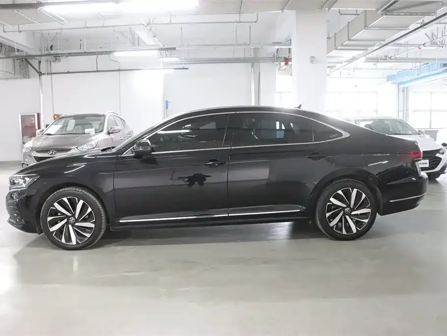 Volkswagen Passat — фото 3
