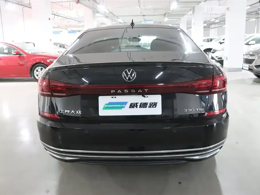 Volkswagen Passat — фото 5