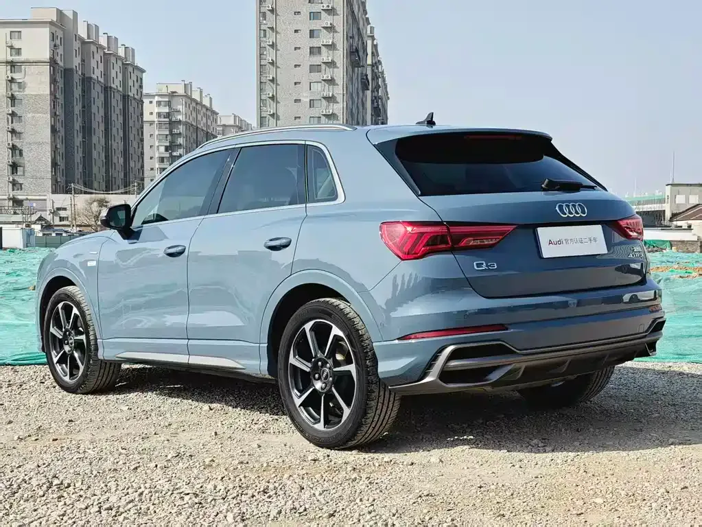 Audi Q3 — фото 10