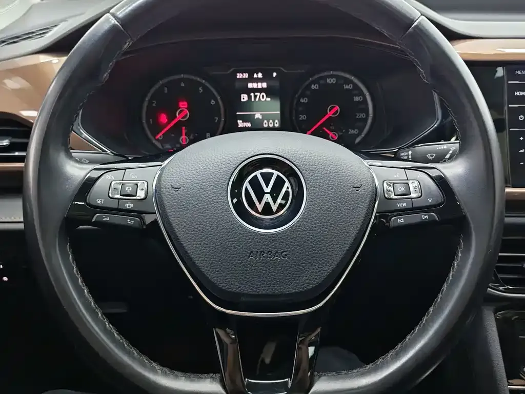 Volkswagen Tharu 2022 из CN, фото 10