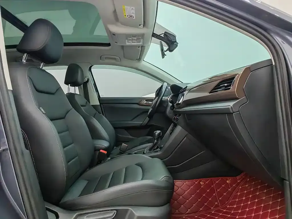 Volkswagen Tharu 2022 из CN, фото 7