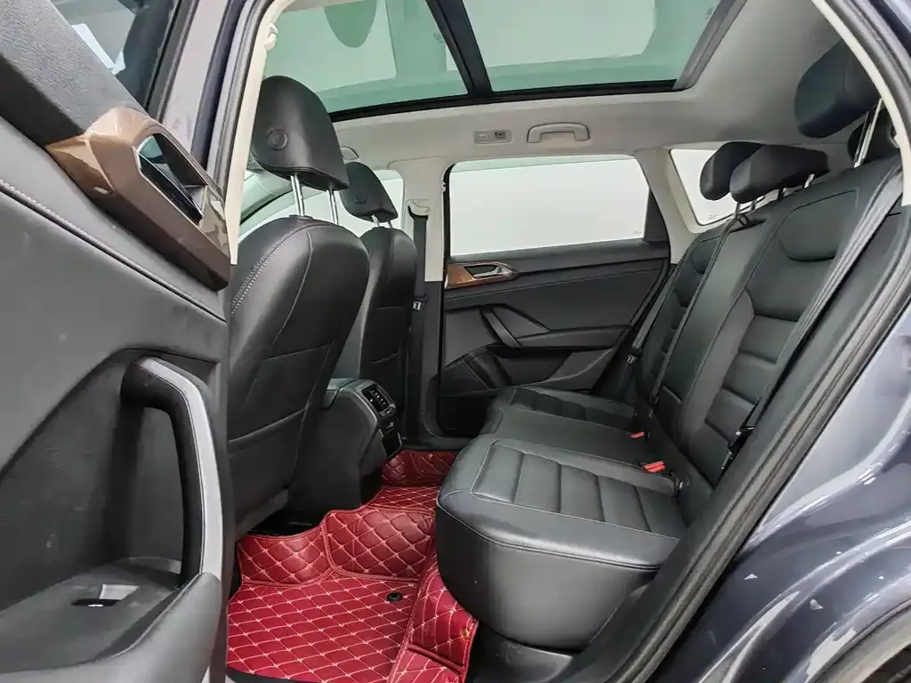 Volkswagen Tharu 2022 из CN, фото 9