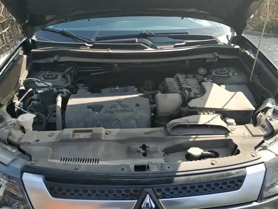Mitsubishi Outlander 2021 из CN, фото 3