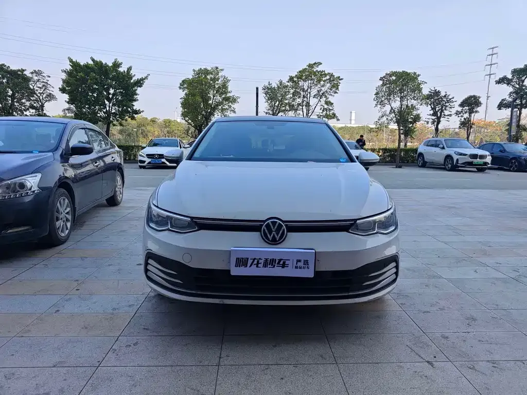 Volkswagen Golf 2022 из CN, фото 8