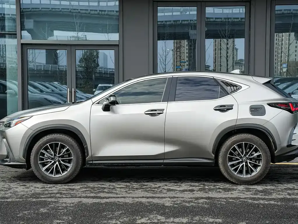 Lexus NX 2023 из CN, фото 9