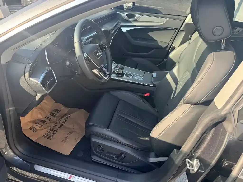 Audi A7 2023 из CN, фото 6