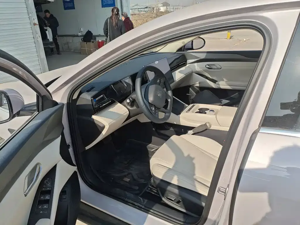 BYD Qin L 2025 из CN, фото 9