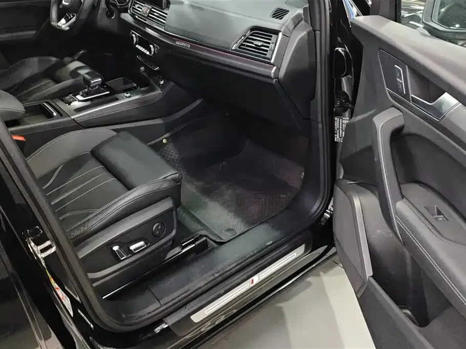 Audi Q5L 2023 из CN, фото 5