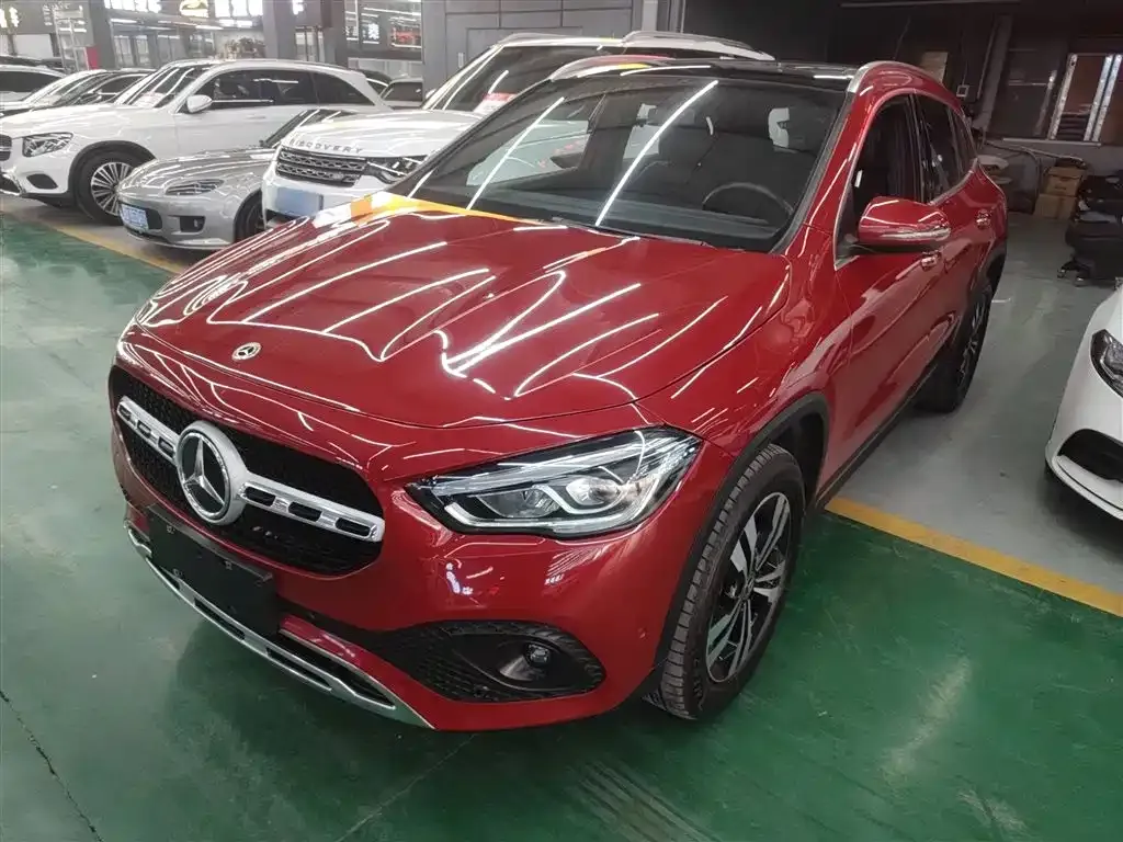 Mercedes-Benz GLA — фото 1