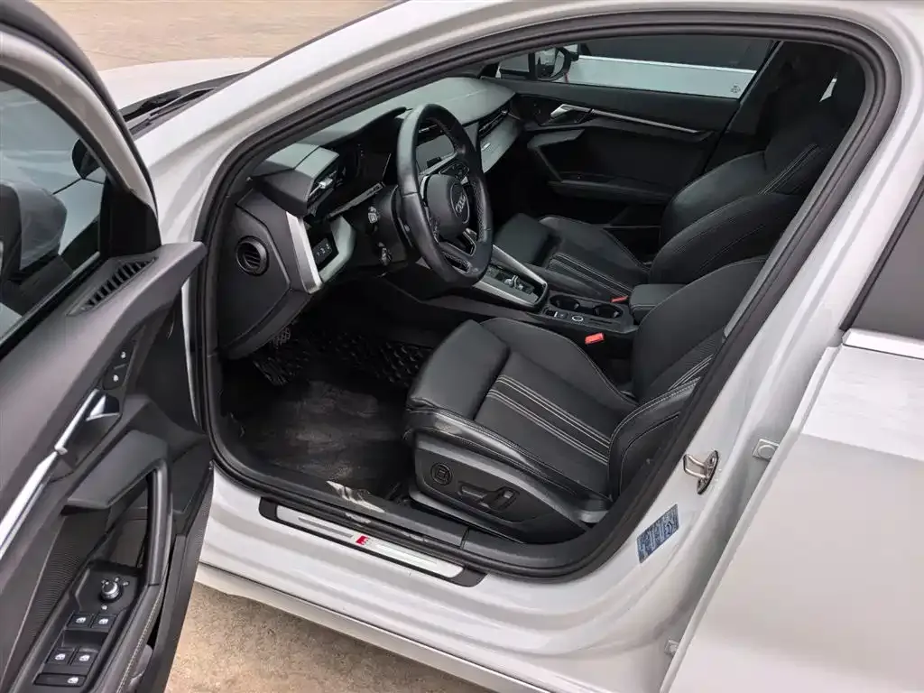 Audi A3 2022 из CN, фото 4