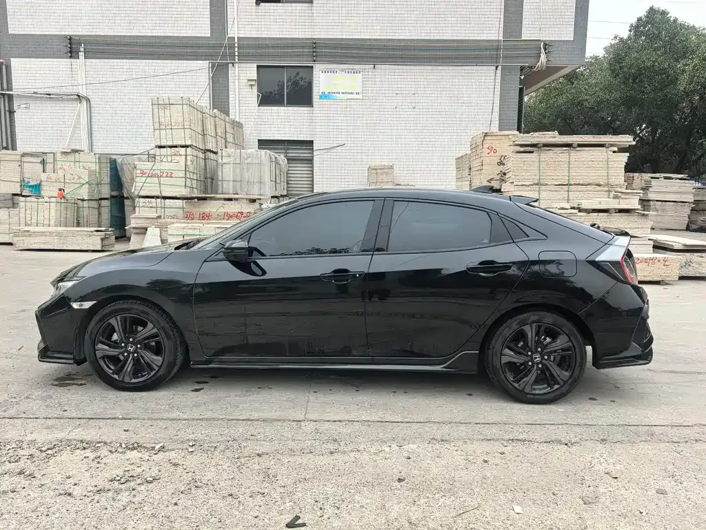 Honda Civic — фото 7