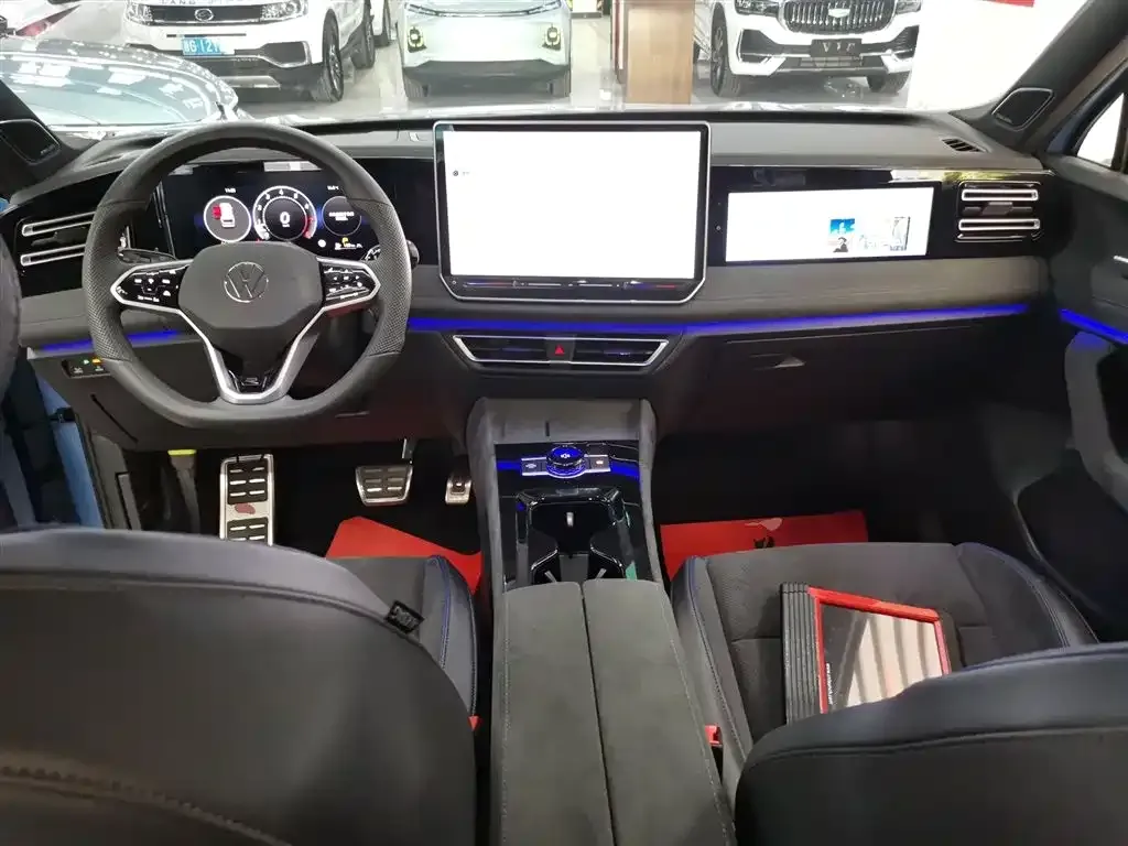 Volkswagen Tiguan L 2024 из CN, фото 3