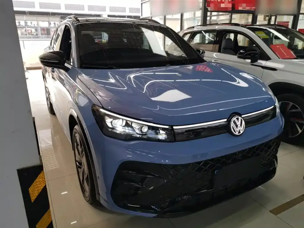 Volkswagen Tiguan L 2024 из CN, фото 6