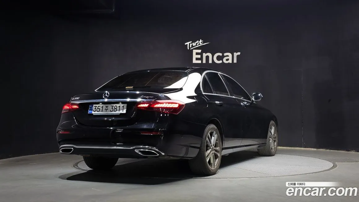 Mercedes-Benz E-Class 2022 из KR, фото 2