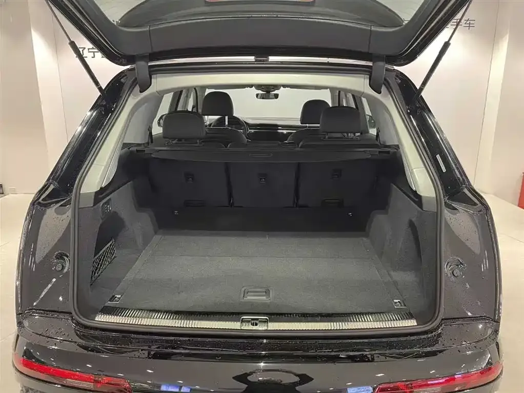 Audi Q7 2026 из CN, фото 8