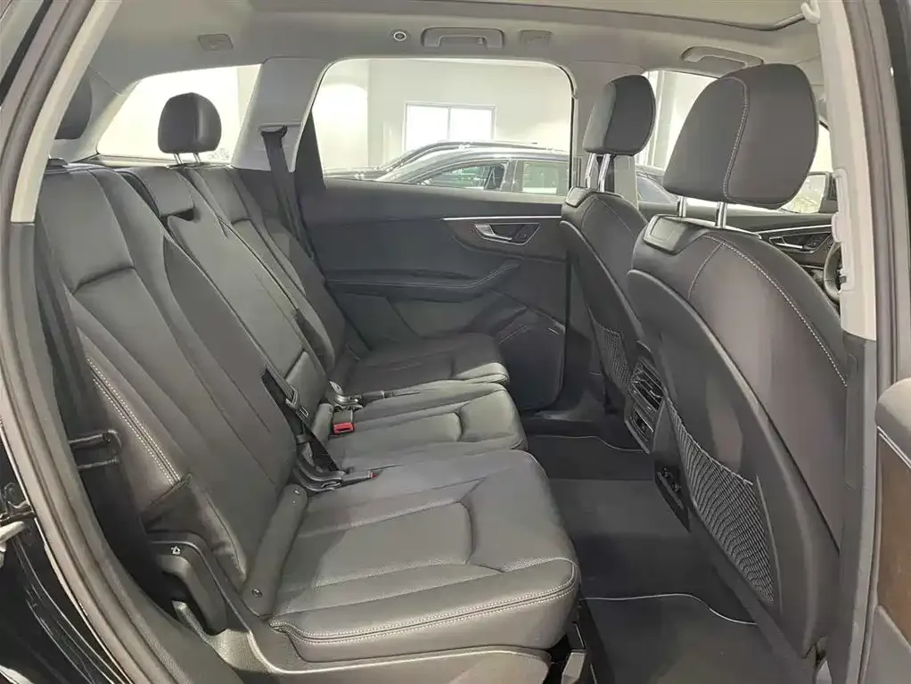 Audi Q7 2026 из CN, фото 4
