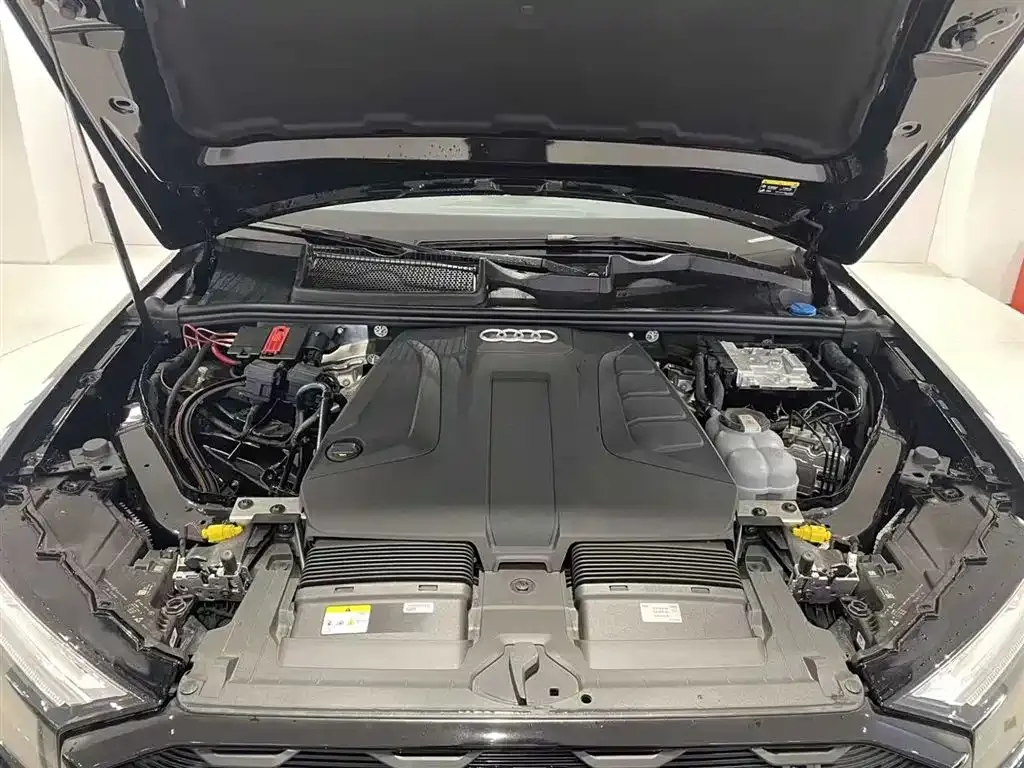 Audi Q7 2026 из CN, фото 7